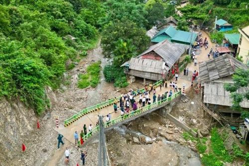 Nhựa Tiền Phong khánh thành cầu nối yêu thương số 117