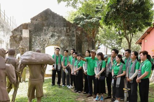 'Theo dấu chân cuộc Tổng tiến công và nổi dậy mùa Xuân 1975': Chạm vào ký ức hoa lửa đại ngàn
