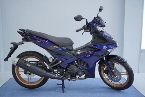 Cận cảnh xe côn tay Yamaha Y15ZR SE vừa về Việt Nam