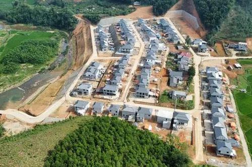 Khu tái định cư như khu du lịch sinh thái trên đồi cao