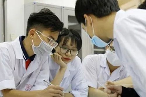 Cơ hội nào cho thí sinh xét tuyển vào trường Y, Dược với tổ hợp C00, D01, A01