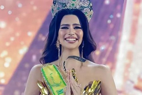 Đương kim Hoa hậu Hòa bình bị ông Nawat tước vương miện