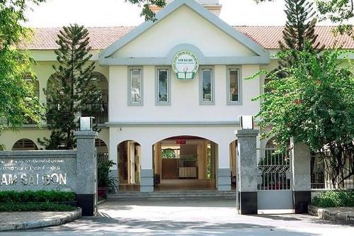 Lỡ tay nhập điểm 10 cho cả lớp, thầy giáo TPHCM ra loạt bài tập suốt kỳ nghỉ hè