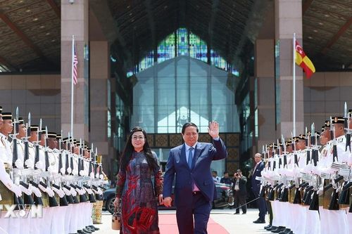 Thủ tướng kết thúc chuyến thăm Malaysia và tham dự Hội nghị Cấp cao ASEAN