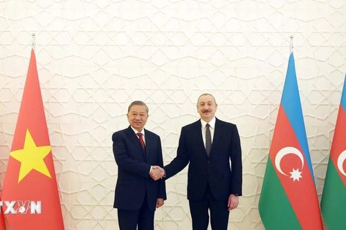 Điện mừng kỷ niệm 107 năm Ngày Độc lập của Cộng hòa Azerbaijan