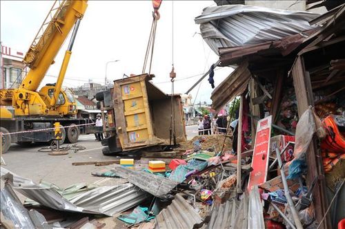 Vụ tai nạn nghiêm trọng tại Quảng Ngãi: Thêm một nạn nhân tử vong