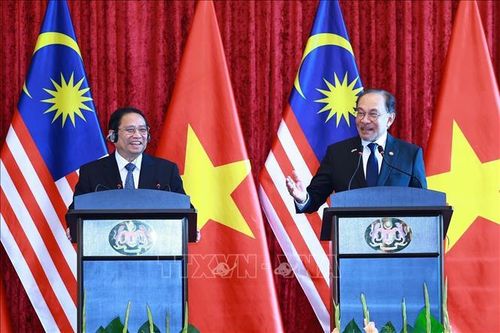Thủ tướng Phạm Minh Chính về tới Hà Nội, kết thúc chuyến công tác tại Malaysia