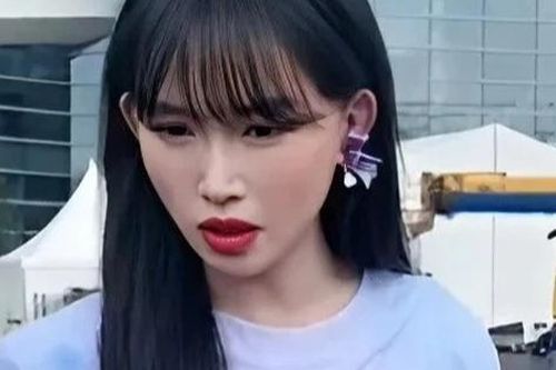 Lý Tử Thất gây chú ý với hình ảnh giản dị sau thời gian dài ở ẩn