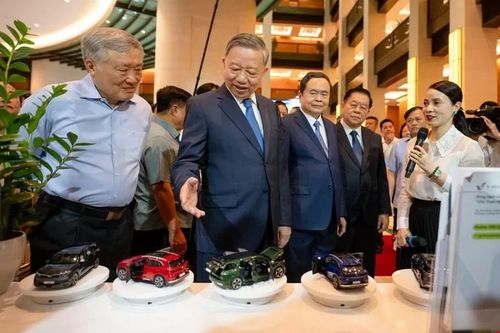 Bốn nghị quyết, một khát vọng đưa Việt Nam bứt phá