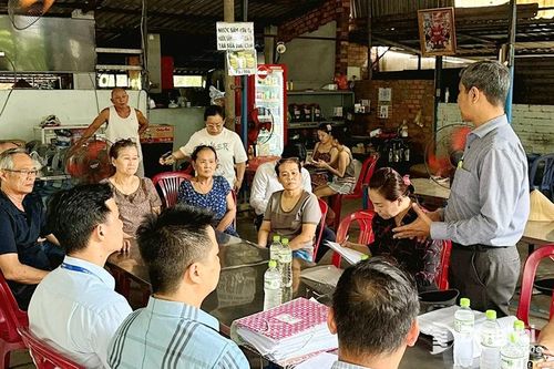 Tháo dỡ hàng loạt công trình nhà ở để bàn giao mặt bằng đất sạch tại Khu công nghiệp Biên Hòa 1