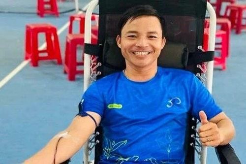 Thầy giáo 28 lần sẻ chia giọt máu hồng