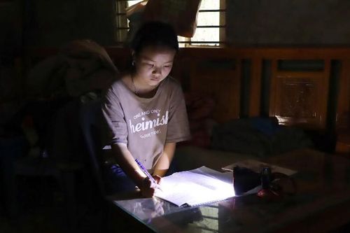 Mong điện về vùng khó