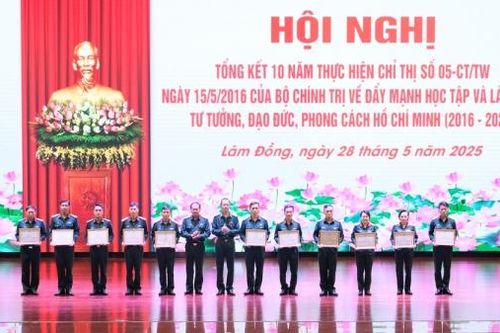 Học viện Lục quân tổng kết 10 năm thực hiện Chỉ thị số 05 của Bộ Chính trị