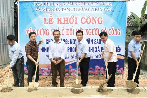 Xóa nhà tạm cho người có công đúng hạn