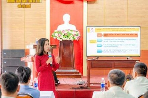 Tập huấn kỹ năng ứng xử cho nhân viên bảo vệ tại di tích Huế