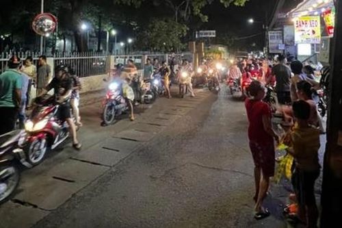 Đồng Nai: Ô tô tông hàng loạt xe máy, 4 người bị thương