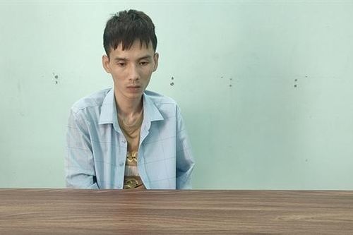 Đột nhập cuỗm xe máy, lợn đất bán lấy tiền chơi điện tử