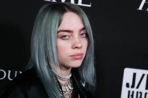 Billie Eilish tạo lịch sử tại AMAs với 7 giải thưởng