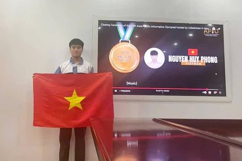 Học sinh Trường trung học phổ thông Chuyên Lào Cai giành Huy chương Đồng Olympic Tin học Châu Á - Thái Bình Dương 2025