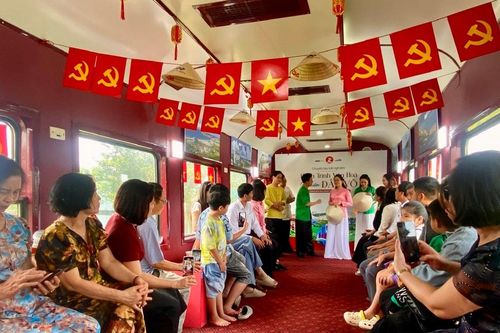 Bình Định khai thác chuyến tàu du lịch 'Về miền đất võ' từ 1/6