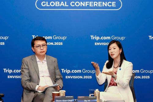 Visa 'thoáng' có gây quá tải khách?