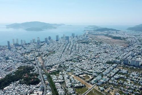 Khánh Hòa thúc đẩy đầu tư chiến lược, hướng tới thành phố trực thuộc Trung ương
