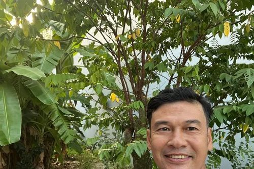 'Biệt phủ' trồng rau, cây ăn trái của Tiết Cương và vợ trẻ