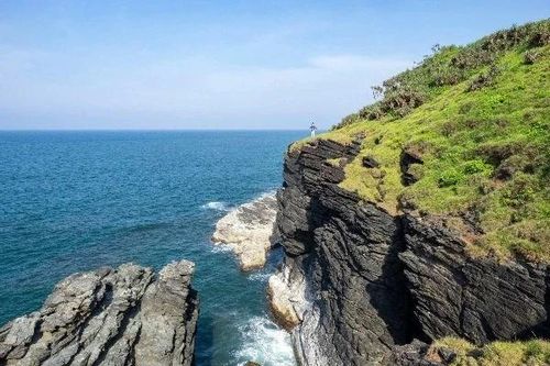 Đến Ghềnh Đá Bàn Than camping đón bình minh