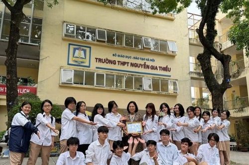 Trường THPT Nguyễn Gia Thiều tổ chức Chung kết 'Đại sứ Văn hóa đọc' năm 2025