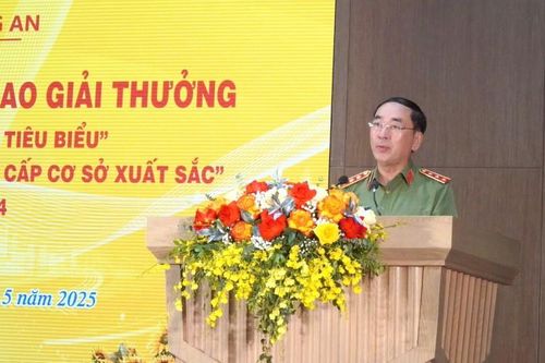 Tuyên dương 'Phụ nữ Công an tiêu biểu' và 'Nữ Công an cơ sở xuất sắc' năm 2024