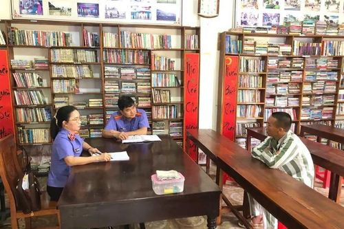 Một phạm nhân treo cổ tự sát khi đang thi hành án