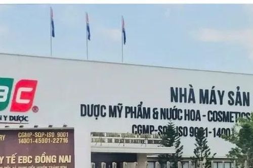 Khởi tố vụ sản xuất, buôn bán hàng giả liên quan đến công ty chồng ca sỹ Đoàn Di Băng