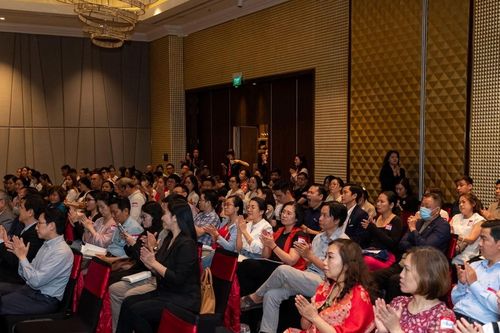 Khi kinh nghiệm cũ không còn đủ, lãnh đạo cần gì cho kỷ nguyên mới?