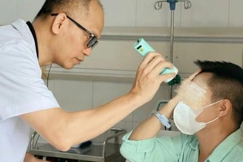 Mù mắt sau khi tiêm filler tại spa người quen giới thiệu