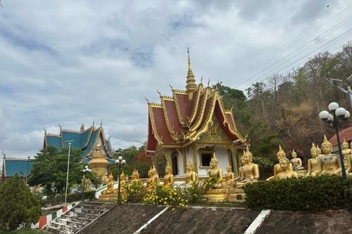Du ký Nam Lào - Bài cuối: Gặp gỡ và du ngoạn ở Champasak