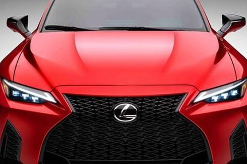 Lexus trình làng xe IS 500 phiên bản Ultimate Edition sử dụng động cơ V8
