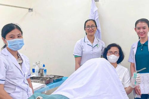 Khám, tầm soát bệnh lý miễn phí cho hơn 100 nữ công nhân thủy sản