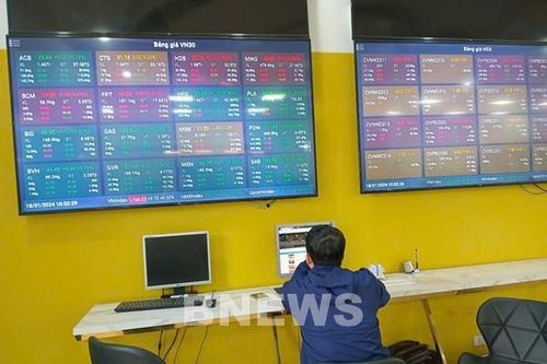 Cổ phiếu vừa và nhỏ hút dòng tiền trên thị trường chứng khoán