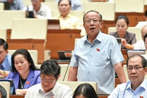 Cầu thủ người Brazil lấy tên Nguyễn Xuân Son thì không thể hiện được gốc nhập tịch