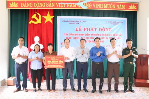 Xây dựng mô hình 'Khu dân cư biên giới đoàn kết, xanh - sạch - đẹp'