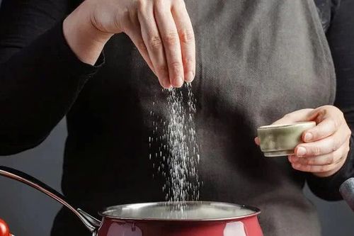 Cảnh báo ung thư dạ dày do thói quen ăn mặn và stress kéo dài