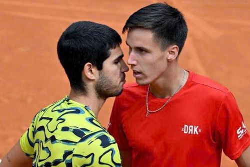 Roland Garros: Đương kim vô địch Alcaraz thị uy sức mạnh; Tsitsipas thua sốc