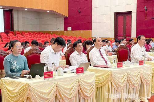 Kỳ họp HĐND thành phố Tuyên Quang thông qua 3 nghị quyết