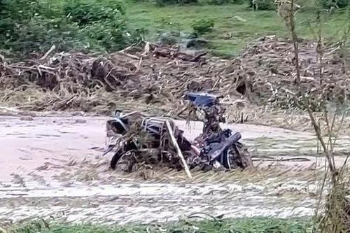 Xã biên giới Nghệ An tan hoang sau trận lũ quét bất ngờ trong đêm