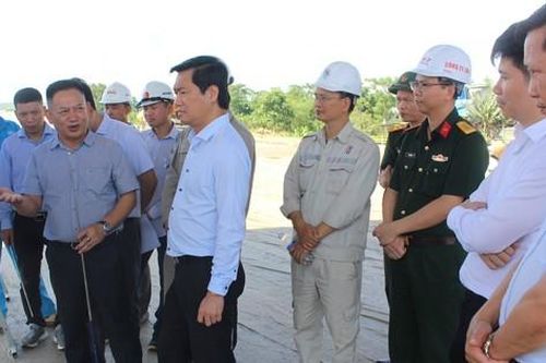 Gỡ vướng mặt bằng đường gom, thông tuyến chính cao tốc Vạn Ninh - Cam Lộ trong tháng 6