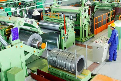 HOSE chuyển cổ phiếu SMC sang diện cảnh báo từ ngày 30/5