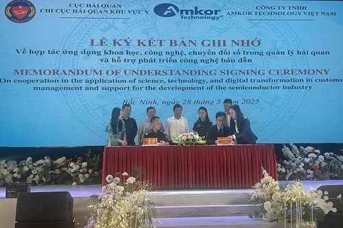 Hải quan khu vực V đồng hành với doanh nghiệp phát triển công nghiệp bán dẫn