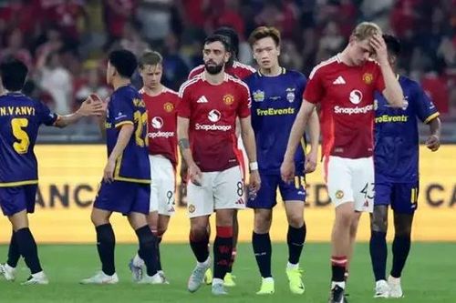 Manchester United nhận thất bại trước đội Ngôi sao Đông Nam Á