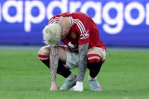 HLV Kim Sang-sik khiến Man Utd càng thêm thảm hại