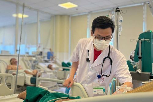Người đàn ông 31 tuổi tiên lượng xấu sau 4 ngày mắc thủy đậu